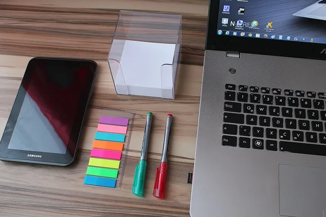 büro, tablet, laptop, homeoffice, arbeit, homeoffice, homeoffice, homeoffice, homeoffice, homeoffice. Leistungsverzeichnis für IT-Dienstleistungen erstellen