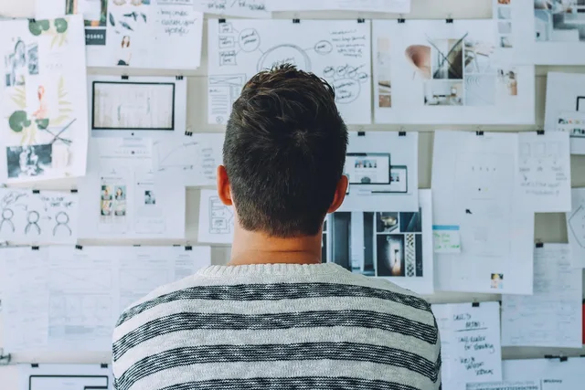 startup, whiteboard, room, indoors, adult, office, business, technology, male, corporate, design, designer, brainstorm, startup, office, business, business, business, business, business, technology, design, designer. Bedarfsanalyse für Softwareanbieter: So gehen Sie vor